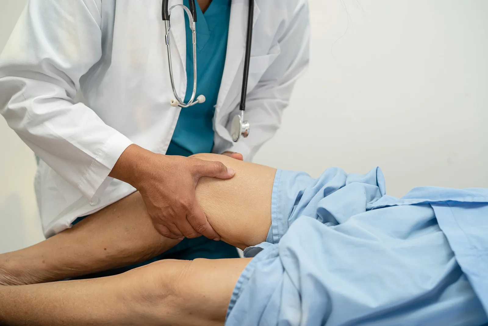 Does Medicare Cover Treatment for Chronic Venous
